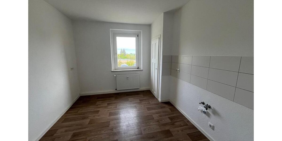 Erdgeschoßwohnung Reichenbach im Vogtland - 3 Zimmer, 62 m&sup2;, 330&euro; | Angebot:26008287