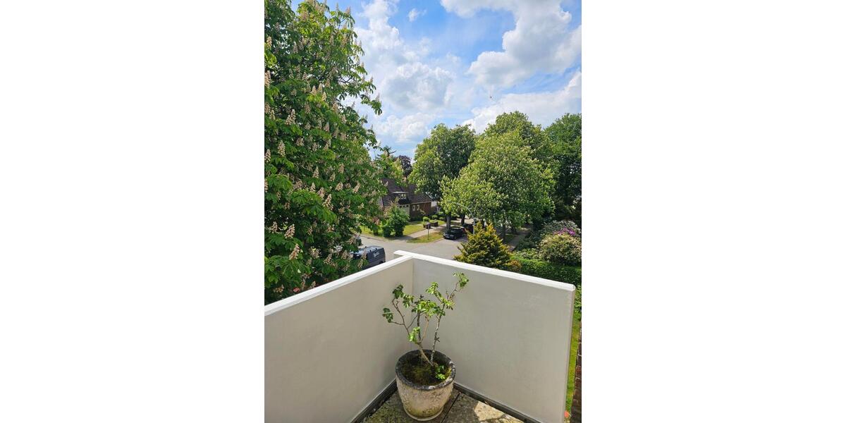 Etagenwohnung Bremerhaven - 3 Zimmer, 96 m&sup2;, 900&euro; | Angebot:26636111