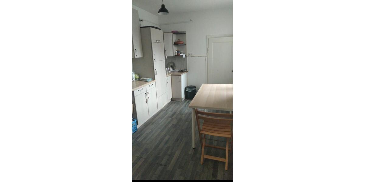 Wohnen auf Zeit Wettenberg - 8 Zimmer, 15 m&sup2;, 330&euro; | Angebot:26584520