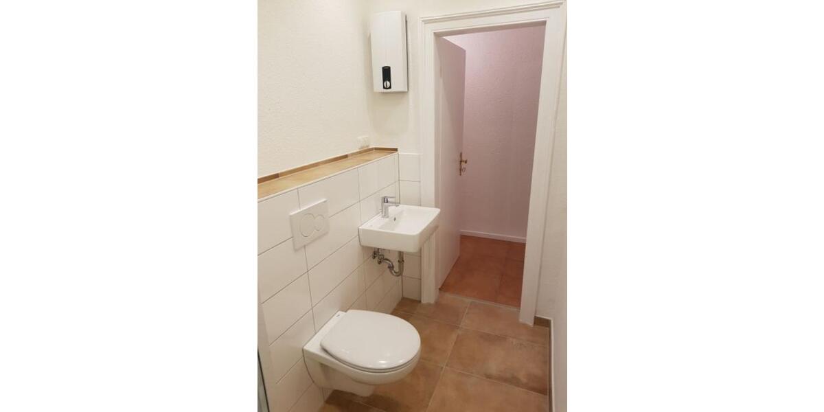 Dachgeschoßwohnung Frankfurt am Main Unterliederbach - 4 Zimmer, 81 m&sup2;, 800&euro; | Angebot:24694116