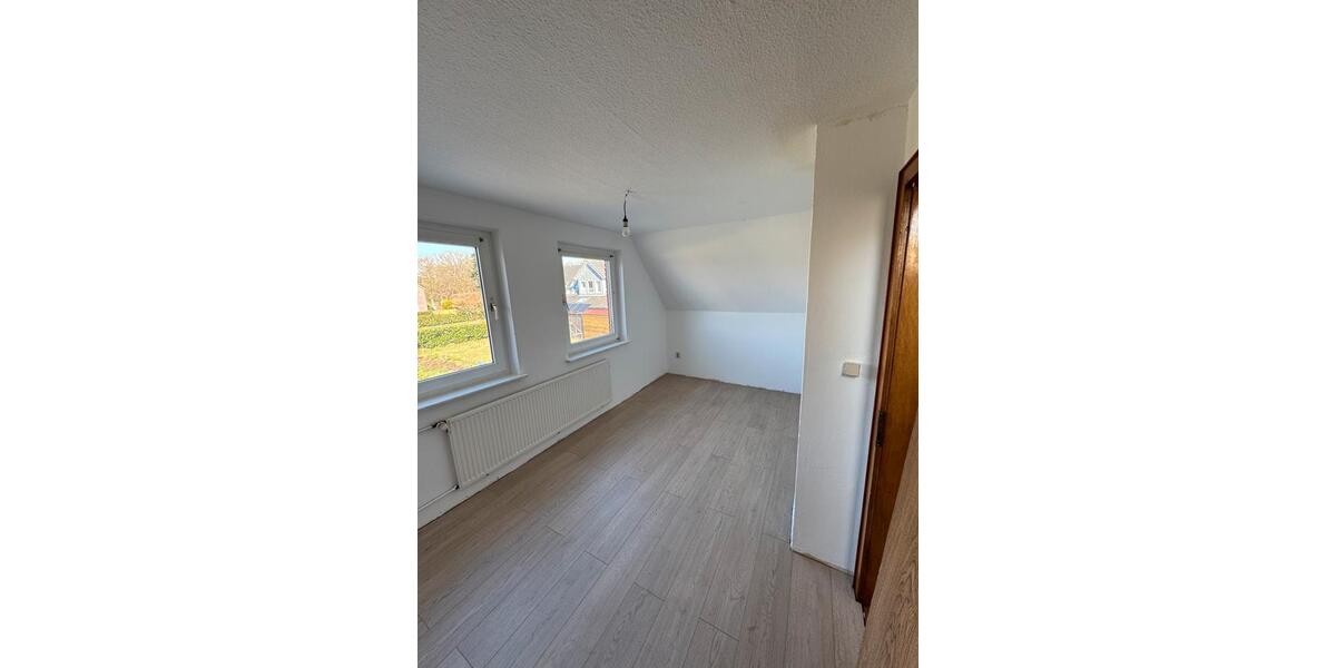 Einfamilienhaus Hesel - 4 Zimmer, 105 m&sup2;, 950&euro; | Angebot:25843291