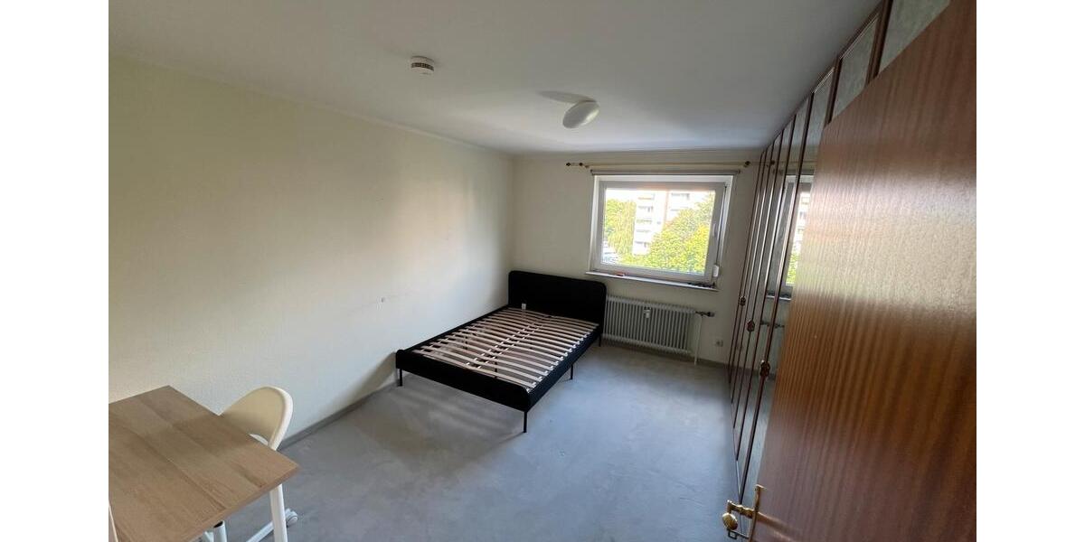 WG-Zimmer in guter Lage in Oberschleißheim 3 zimmer