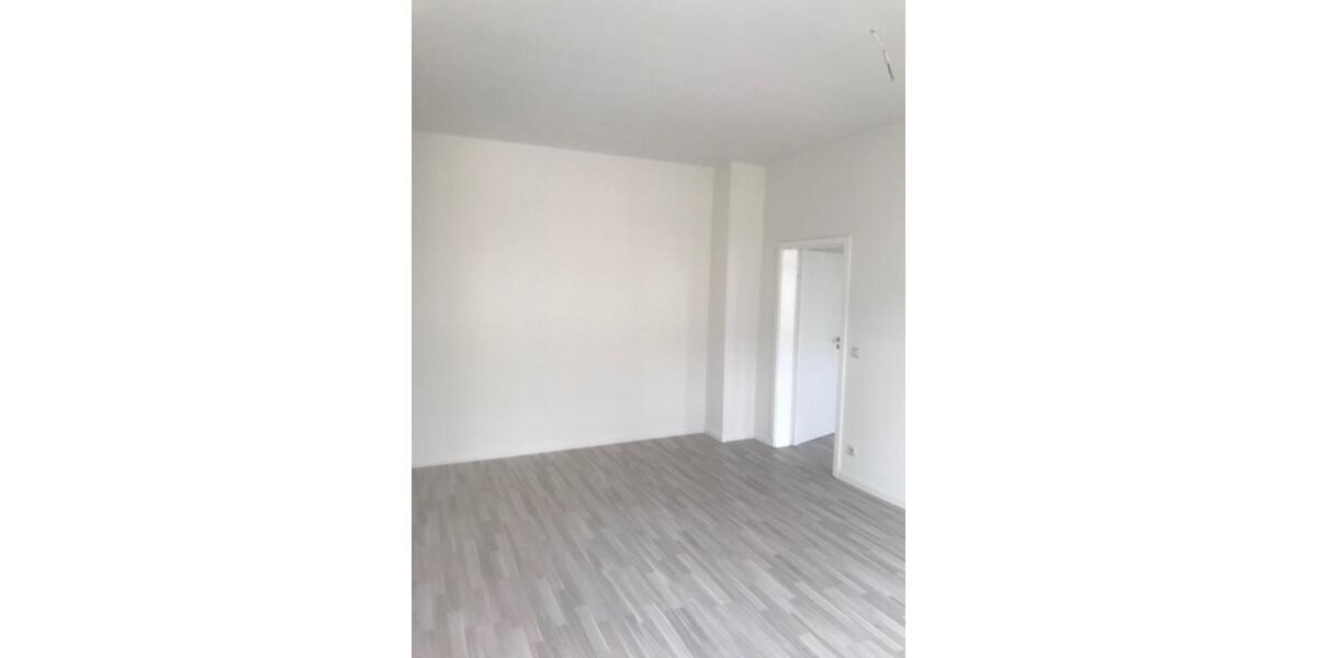 Etagenwohnung Zeitz - 2 Zimmer, 61 m&sup2;, 300&euro; | Angebot:25871288