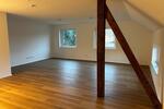 Dachgeschoßwohnung Ihlow - 3 Zimmer, 114 m&sup2;, 900&euro; | Angebot:24841324