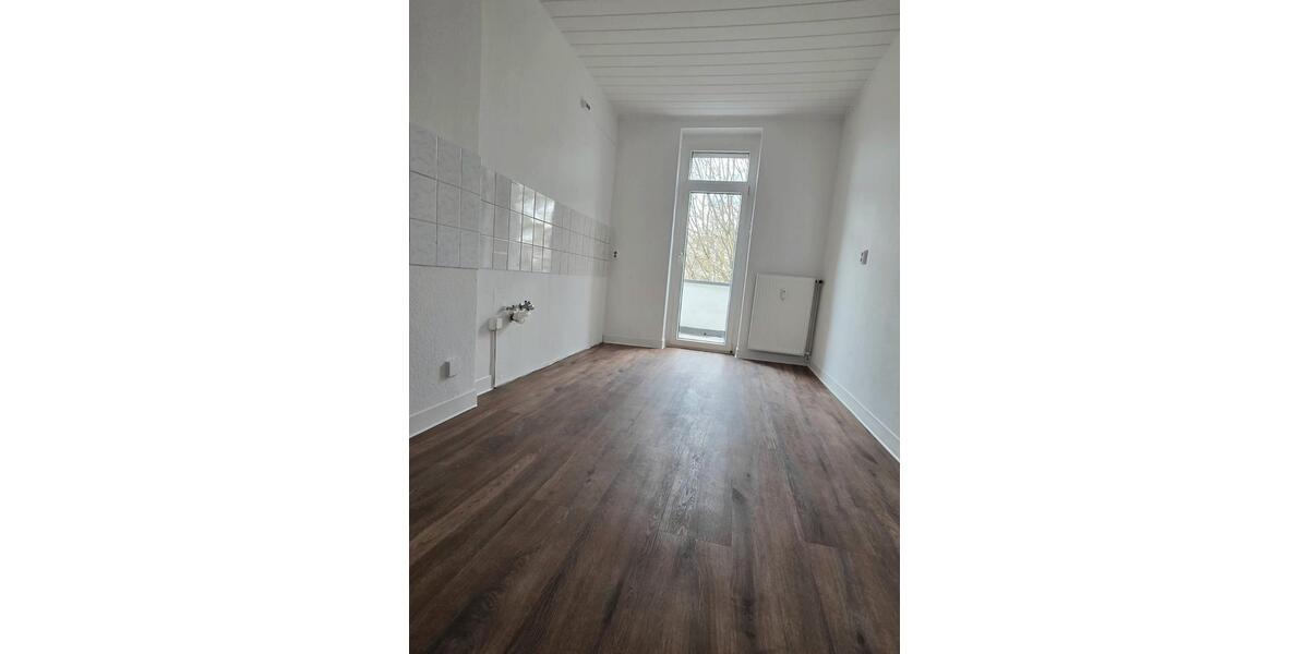 Etagenwohnung Magdeburg Nordwest - 4 Zimmer, 84 m&sup2;, 759&euro; | Angebot:26266521