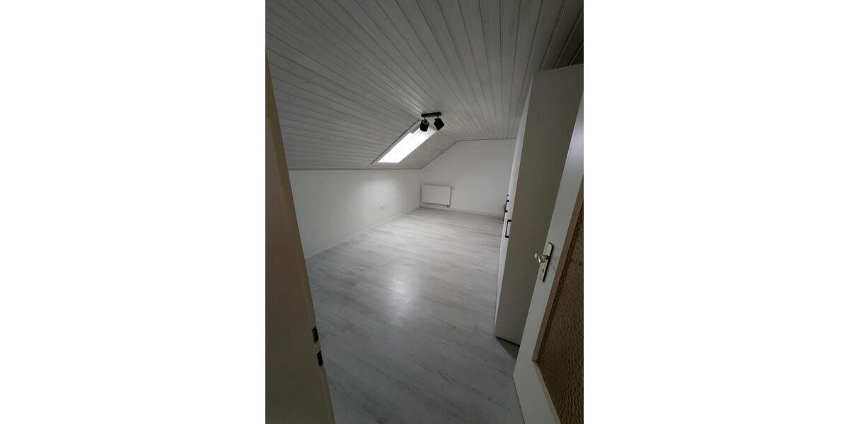 Einfamilienhaus Bayerbach - 3 Zimmer, 71 m&sup2;, 900&euro; | Angebot:25895290