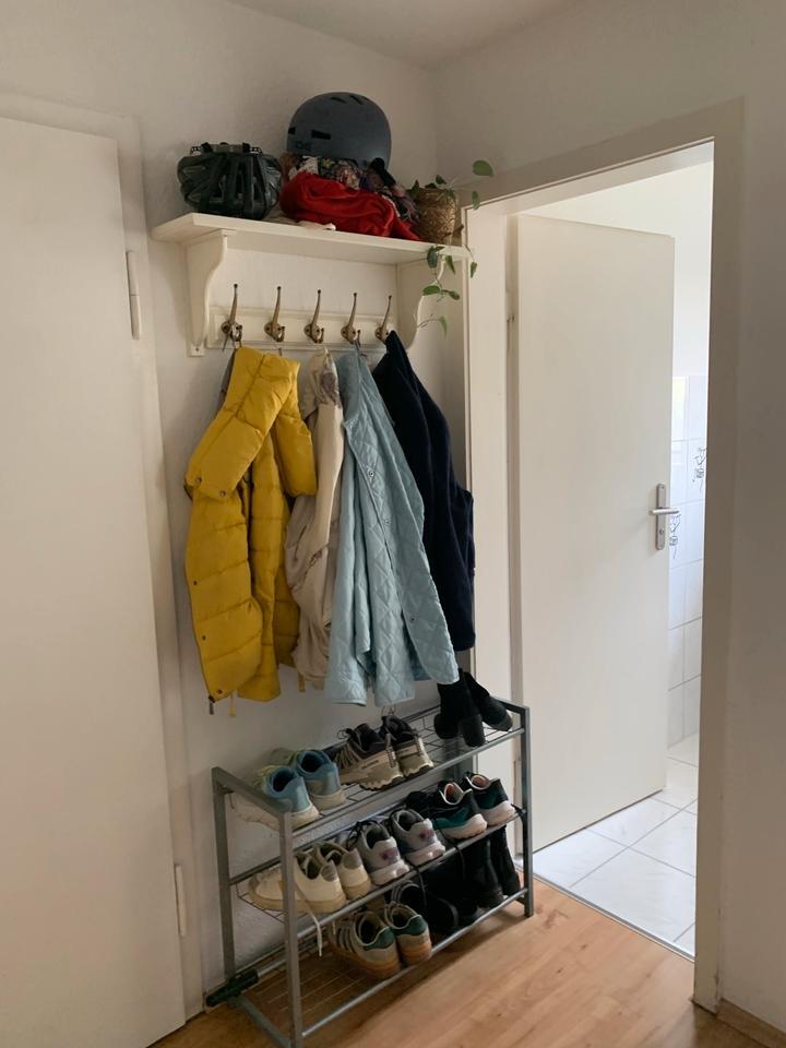 Vermiete 4 Zimmerwohnung als Wohngemeinschaft.