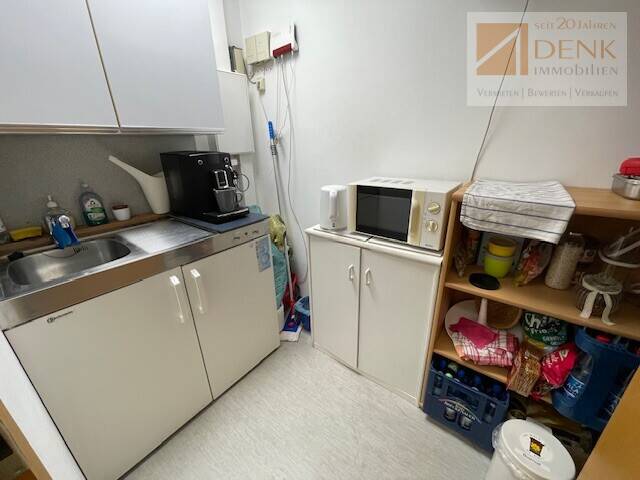 Gewerbeobjekt Kitzingen - 4 Zimmer, 90 m&sup2;, 650&euro; | Angebot:25971780