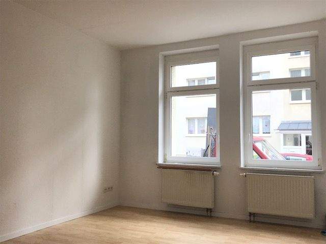 Etagenwohnung Eisenach - 3 Zimmer, 61 m&sup2;, 420&euro; | Angebot:25038191