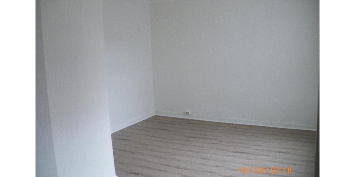 Etagenwohnung Holle - 6 Zimmer, 124 m&sup2;, 780&euro; | Angebot:26263281