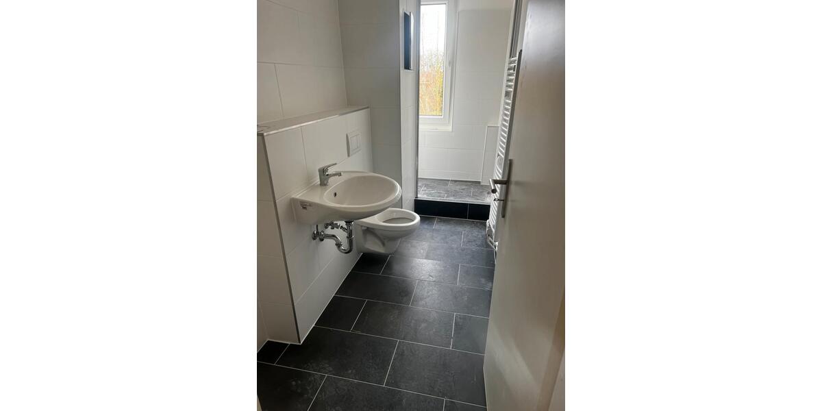 6 Zimmer Wohnung auf dem Lande NKM 660 Euro 6 zimmer