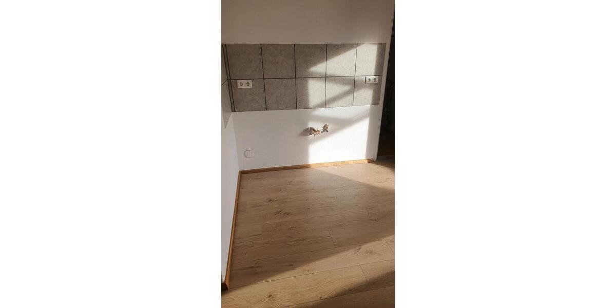 Dachgeschoßwohnung Laaber - 3 Zimmer, 60 m&sup2;, 580&euro; | Angebot:24678420