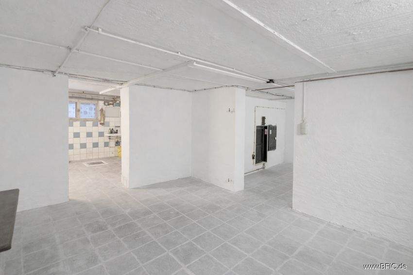 Einfamilienhaus zur Miete in Berlin-Kaulsdorf - Garage, Garten, großes Grundstück 5 zimmer