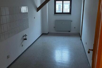 Wohnung Großenhain - 3 Zimmer, 100 m&sup2;, 500&euro; | Angebot:24513094