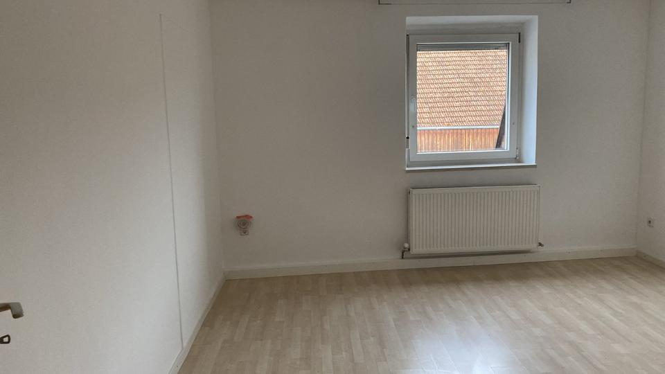 Etagenwohnung Gebenbach - 5 Zimmer, 113 m&sup2;, 1.350&euro; | Angebot:25381016