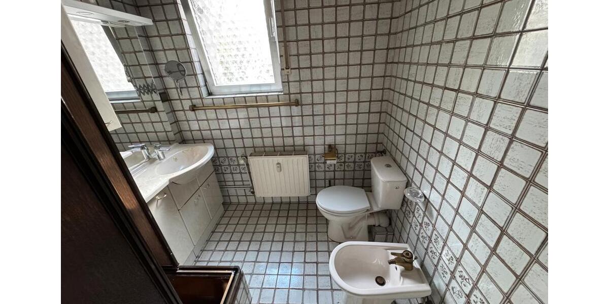 Erdgeschoßwohnung Dortmund - 5 Zimmer, 170 m&sup2;, 1.760&euro; | Angebot:24488118