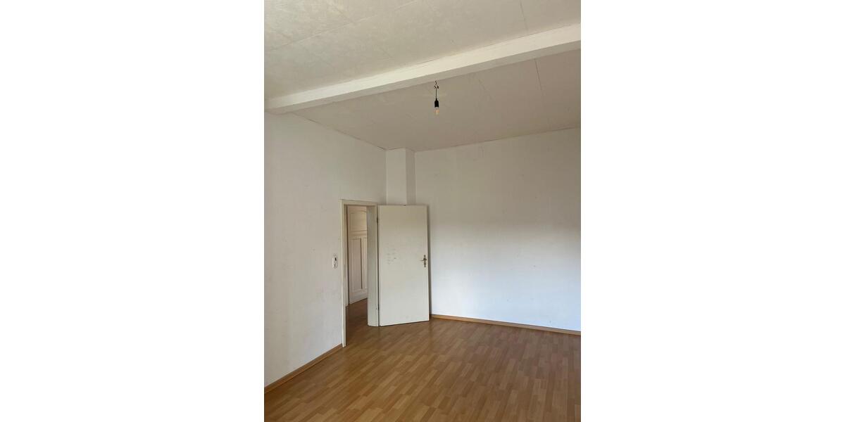 Erdgeschoßwohnung Sankt Ingbert - 3 Zimmer, 90 m&sup2;, 750&euro; | Angebot:26169568