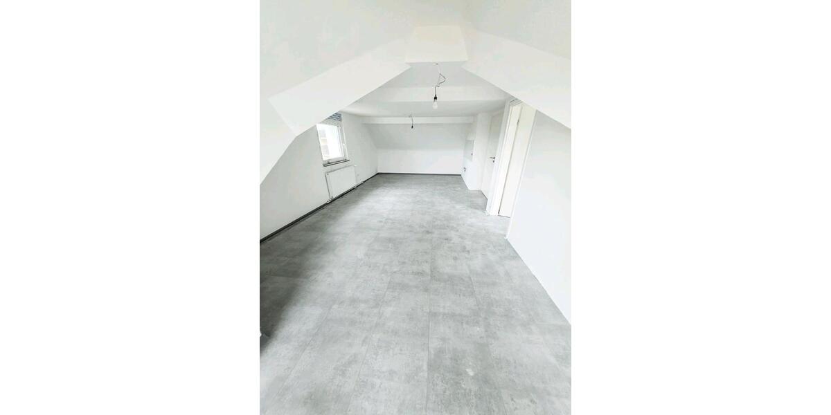 Dachgeschoßwohnung Hadamar - 2 Zimmer, 47 m&sup2;, 600&euro; | Angebot:25932474