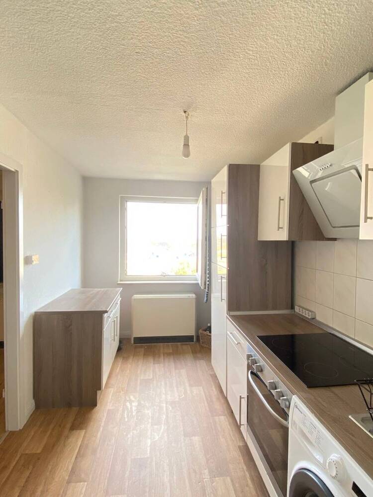 Schöne 2 Zi.-Dachgeschoßwohnung ab 01.11.! Anzengruberstraße!
