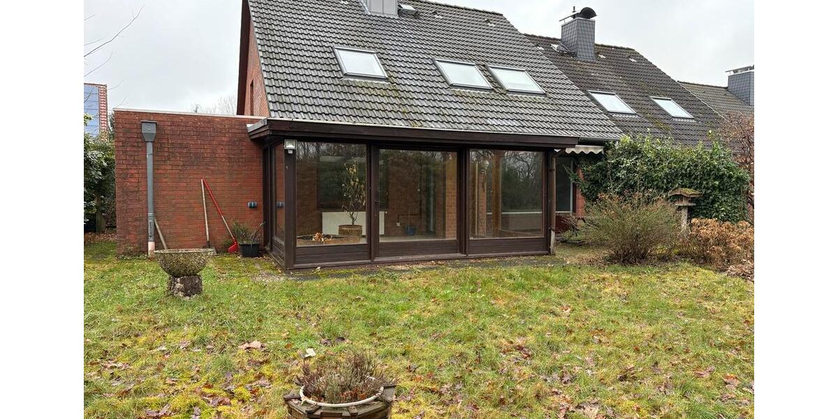 Erdgeschoßwohnung Rosengarten - 2 Zimmer, 82 m&sup2;, 1.075&euro; | Angebot:25391466