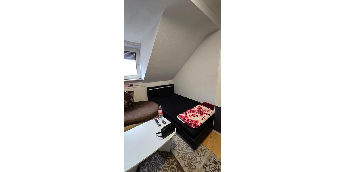 Etagenwohnung Saarbrücken West - 1 Zimmer, 35 m&sup2;, 415&euro; | Angebot:26222013