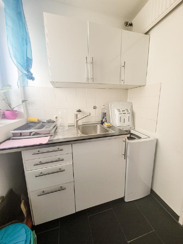 Helle 2Zi-Whg mit Balkon in ruhiger Lage! zimmer