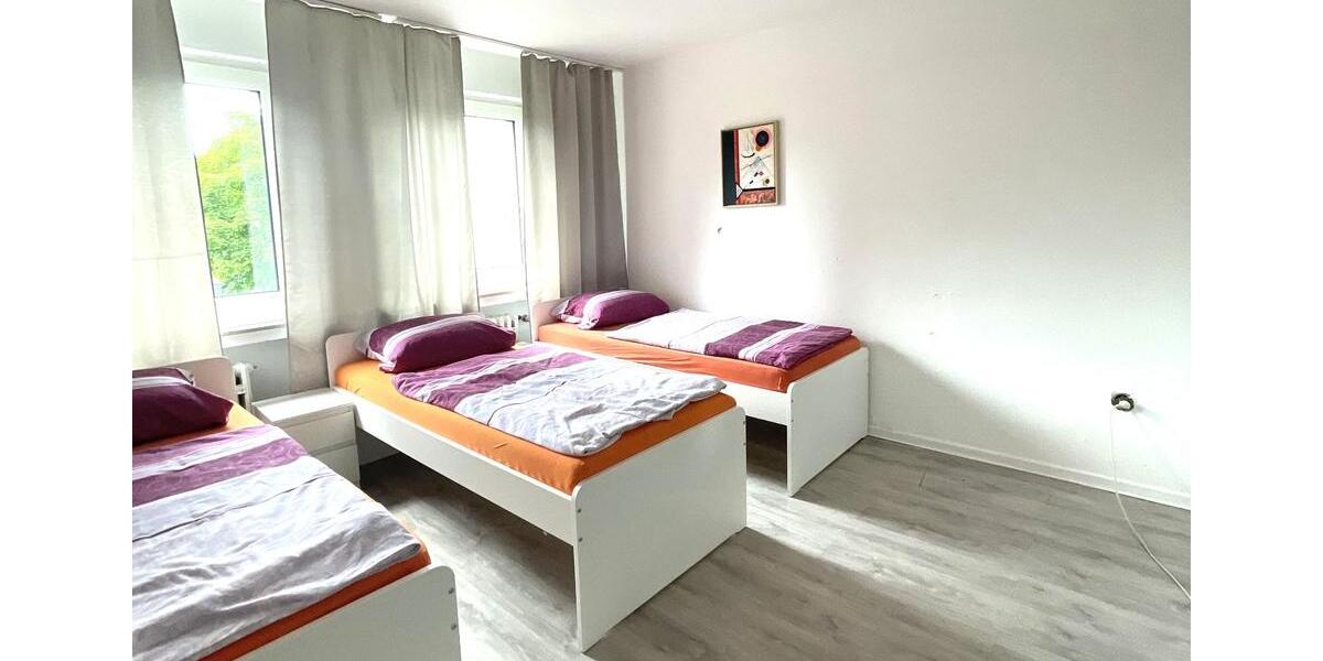 Wohnen auf Zeit Moers - 3 Zimmer, 92 m&sup2;, 15&euro; | Angebot:23821127