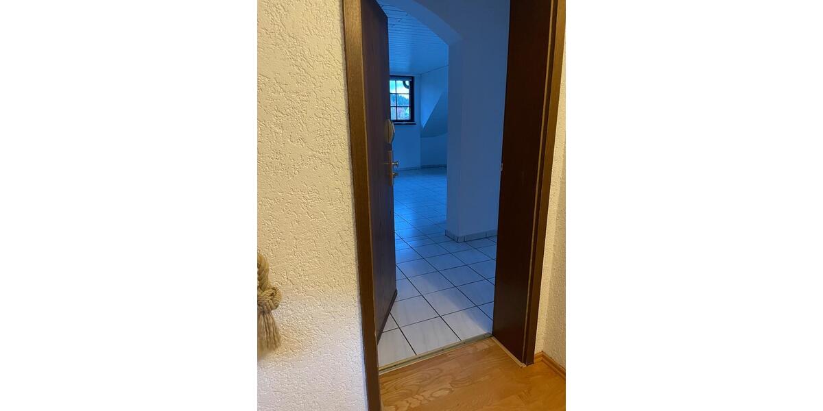 Dachgeschoßwohnung Gaugrehweiler - 3 Zimmer, 110 m&sup2;, 840&euro; | Angebot:25965351