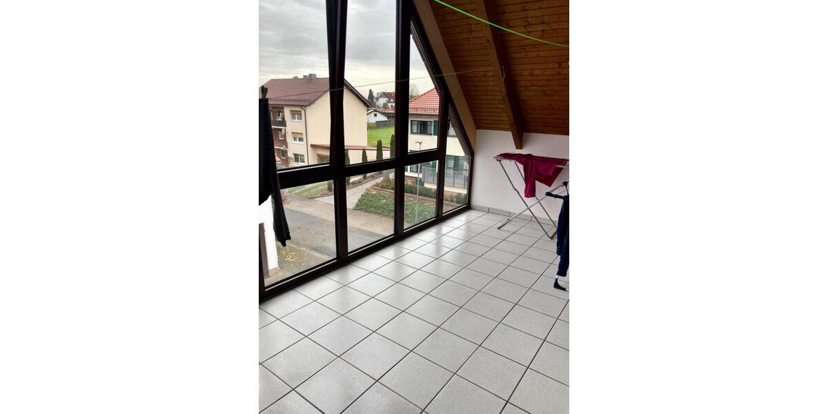 Maisonettenwohnung Burghaun - 6 Zimmer, 179 m&sup2;, 950&euro; | Angebot:24967260