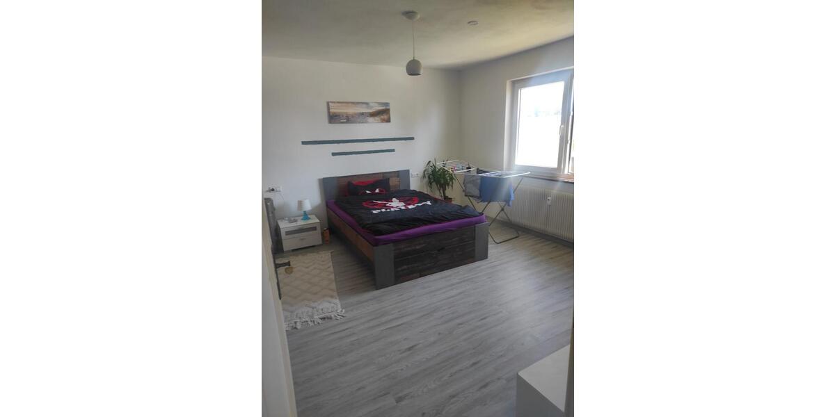 Etagenwohnung Simmersfeld - 2 Zimmer, 75 m&sup2;, 600&euro; | Angebot:26316438