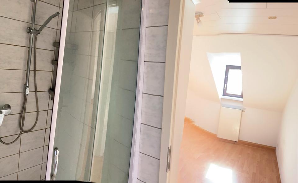 Dachgeschoßwohnung Neuwied - 4 Zimmer, 87 m&sup2;, 950&euro; | Angebot:25614264