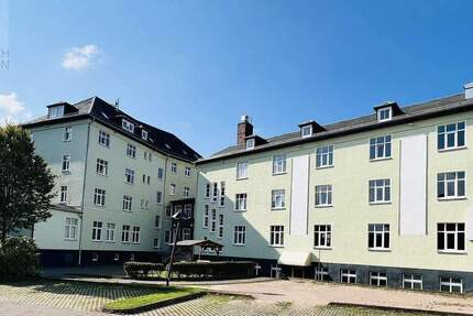 Geräumige 5-Zimmer-Wohnung in Ilmenauer Stadtmitte 5 zimmer