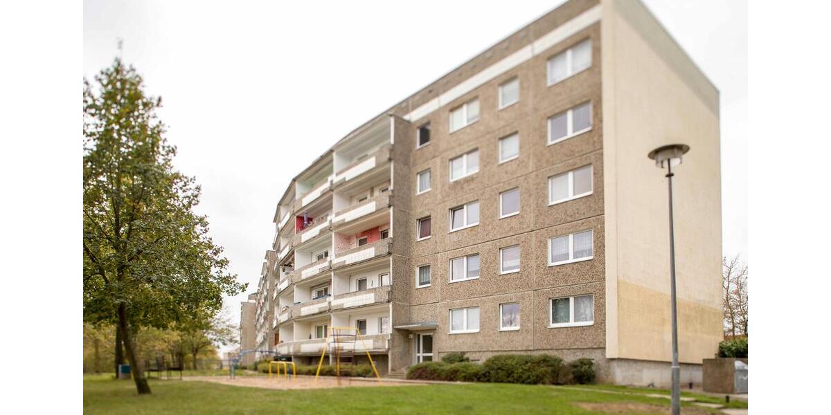 Etagenwohnung Neubrandenburg Datzeberg - 4 Zimmer, 87 m&sup2;, 440&euro; | Angebot:25899543