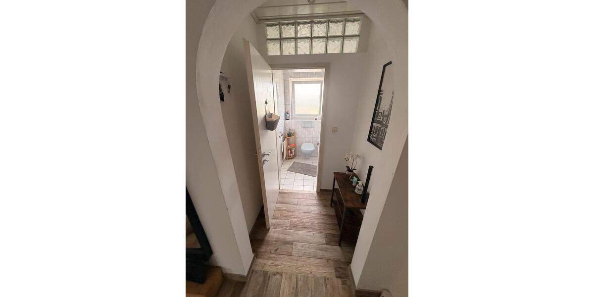 Etagenwohnung Neumarkt in der Oberpfalz Altenhof - 4 Zimmer, 107 m&sup2;, 1.350&euro; | Angebot:26384489