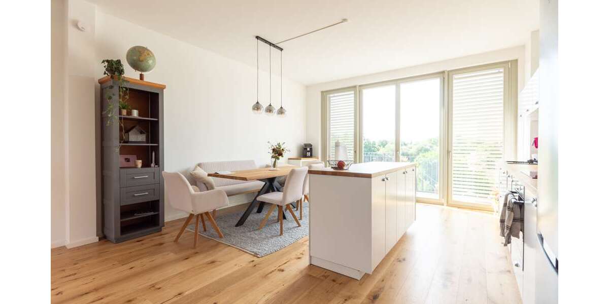 Etagenwohnung Schkeuditz - 4 Zimmer, 118 m&sup2;, 1.520&euro; | Angebot:27165941