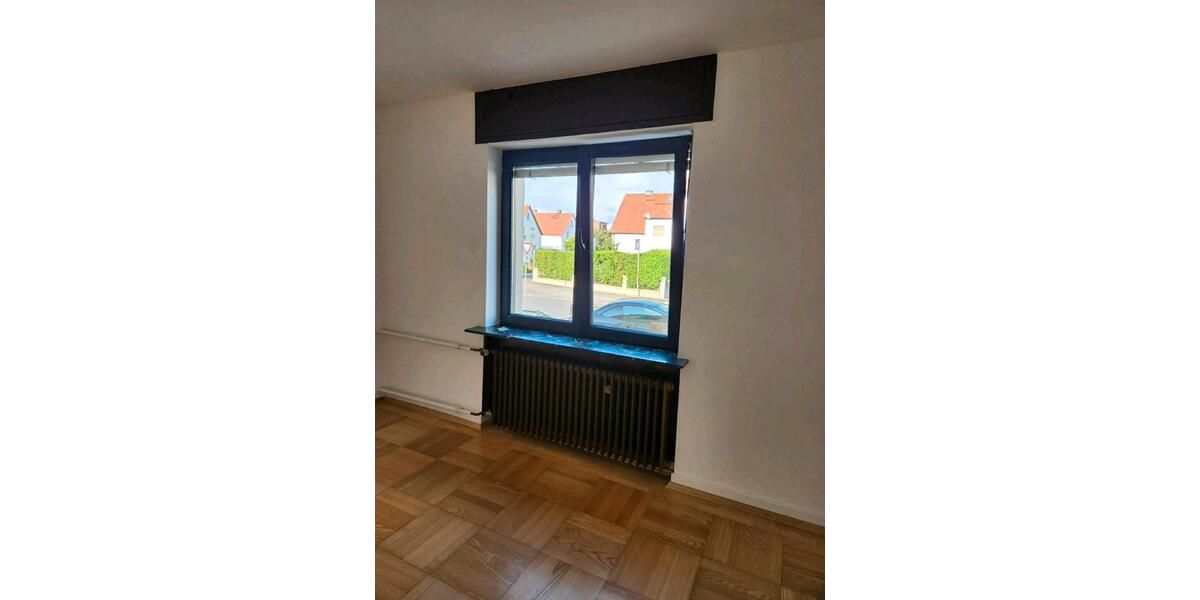Erdgeschoßwohnung Friedberg (Hessen) - 3 Zimmer, 75 m&sup2;, 1.250&euro; | Angebot:26594329