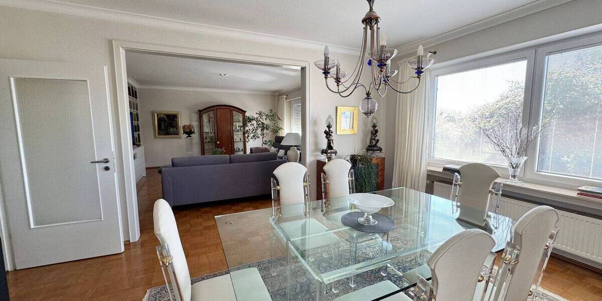 Einfamilienhaus Cadolzburg - 6 Zimmer, 217 m&sup2;, 2.350&euro; | Angebot:26712686