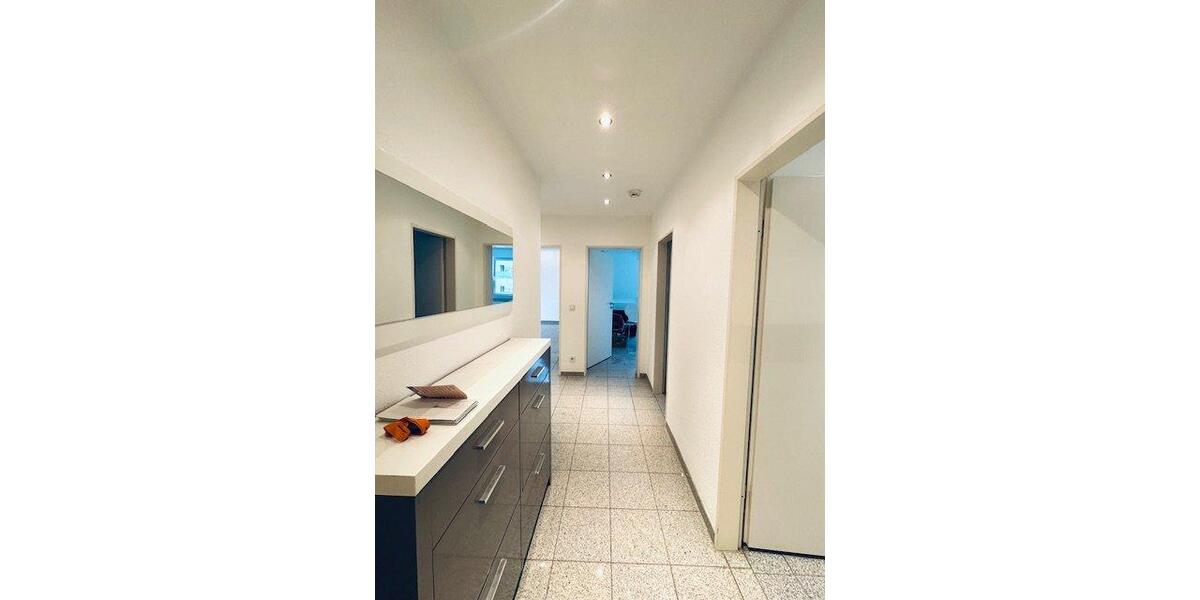 Etagenwohnung Mönchengladbach Nord - 2 Zimmer, 68 m&sup2;, 700&euro; | Angebot:26543519