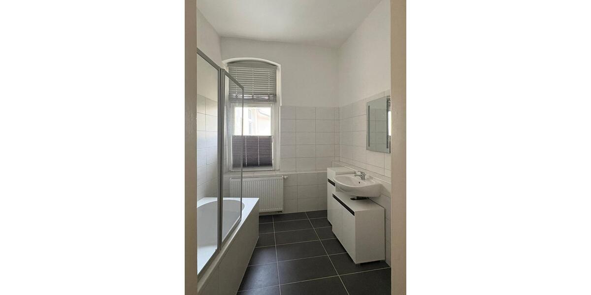 Etagenwohnung Auerbach/Vogtland Vogtland - 2 Zimmer, 65 m&sup2;, 282&euro; | Angebot:26453300
