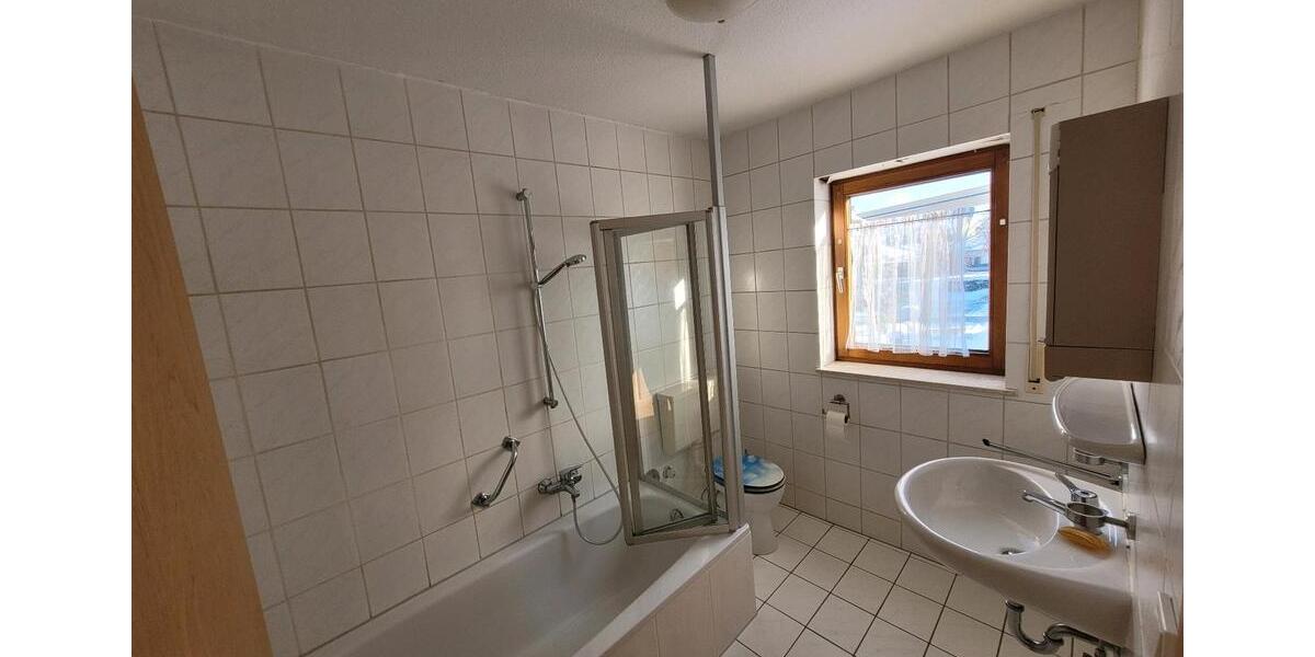 Erdgeschoßwohnung Buchen (Odenwald) - 3 Zimmer, 71 m&sup2;, 680&euro; | Angebot:24801976