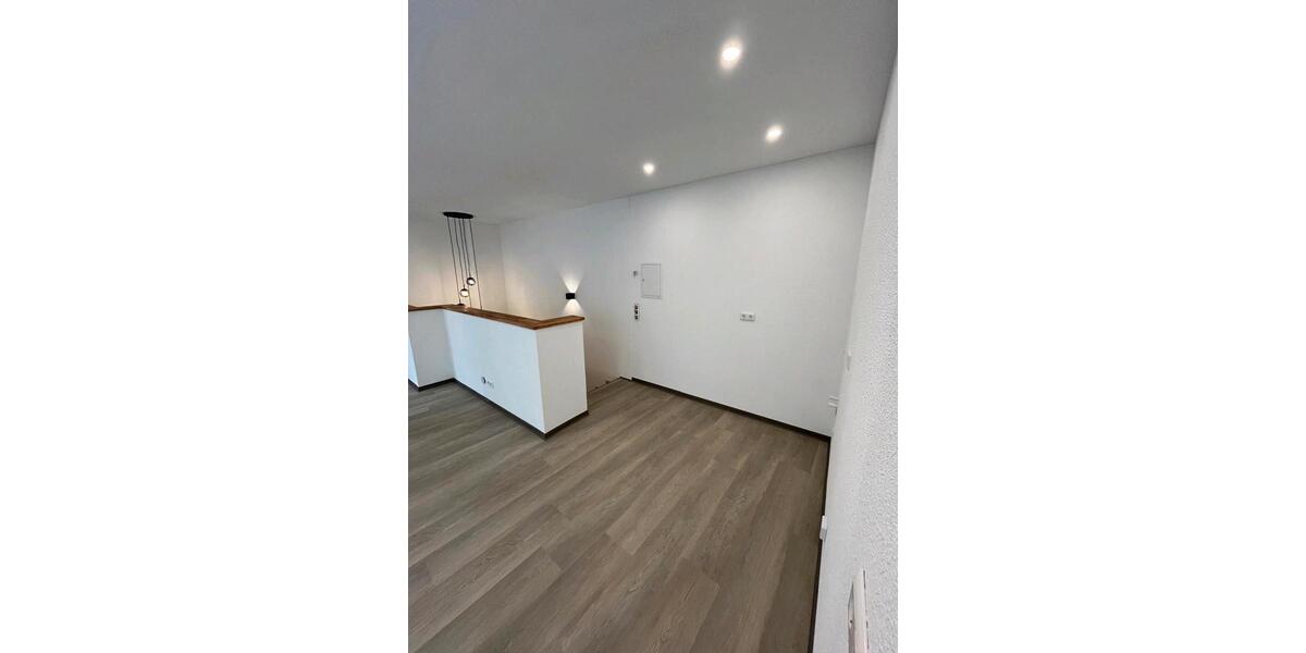 Erdgeschoßwohnung Buchen (Odenwald) - 4 Zimmer, 120 m&sup2;, 1.150&euro; | Angebot:24362377