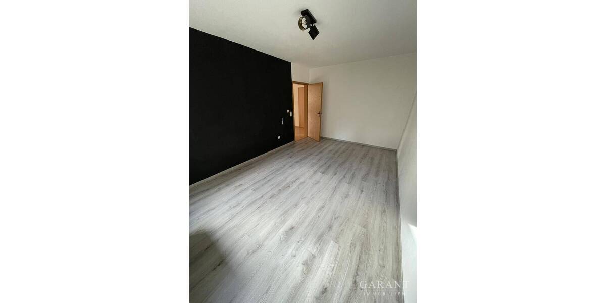 Etagenwohnung Sinsheim Waldangelloch - 3 Zimmer, 94 m&sup2;, 970&euro; | Angebot:26486441