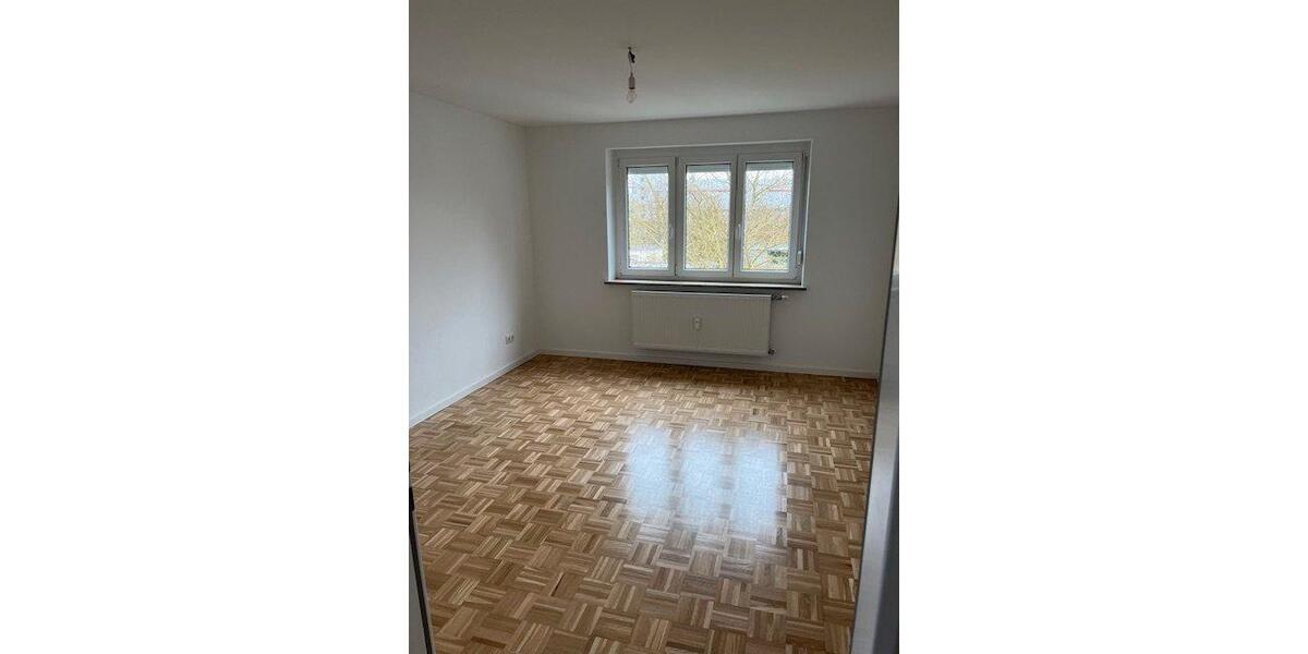 Etagenwohnung Regensburg Das Dörnberg - 4 Zimmer, 102 m&sup2;, 1.390&euro; | Angebot:26249079