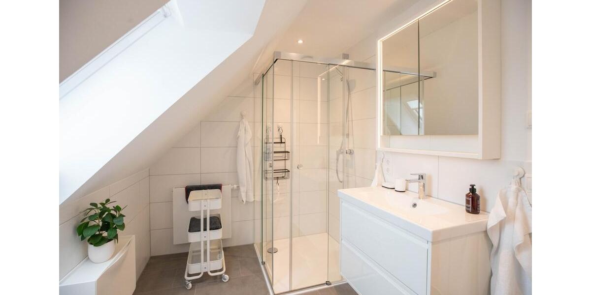 Wohnen auf Zeit Uetersen - 2 Zimmer, 75 m&sup2;, 2.100&euro; | Angebot:26336243