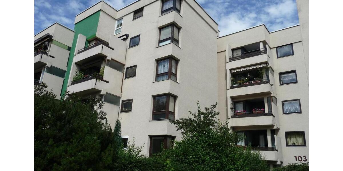 Etagenwohnung Esslingen am Neckar Pliensauvorstadt - 4 Zimmer, 92 m&sup2;, 1.121&euro; | Angebot:25491532