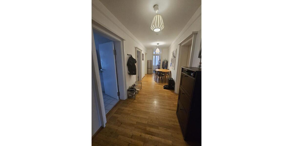 Großes WG Zimmer in TOP lage am Obstmarkt 4 zimmer