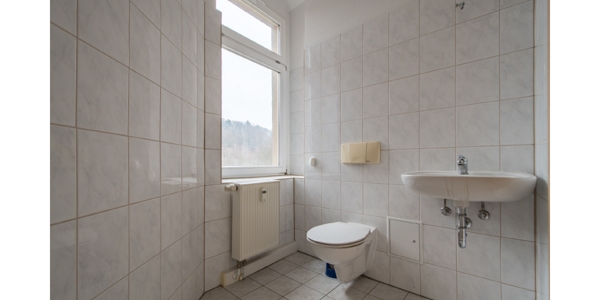 SCHAUFENSTER – ZWEI GROSSE RÄUME – BESUCHERPARKPLÄTZE VOR DER TÜR – AB SOFORT - Gewerbeobjekt Annaberg-Buchholz Buchholz | Angebot:24627804