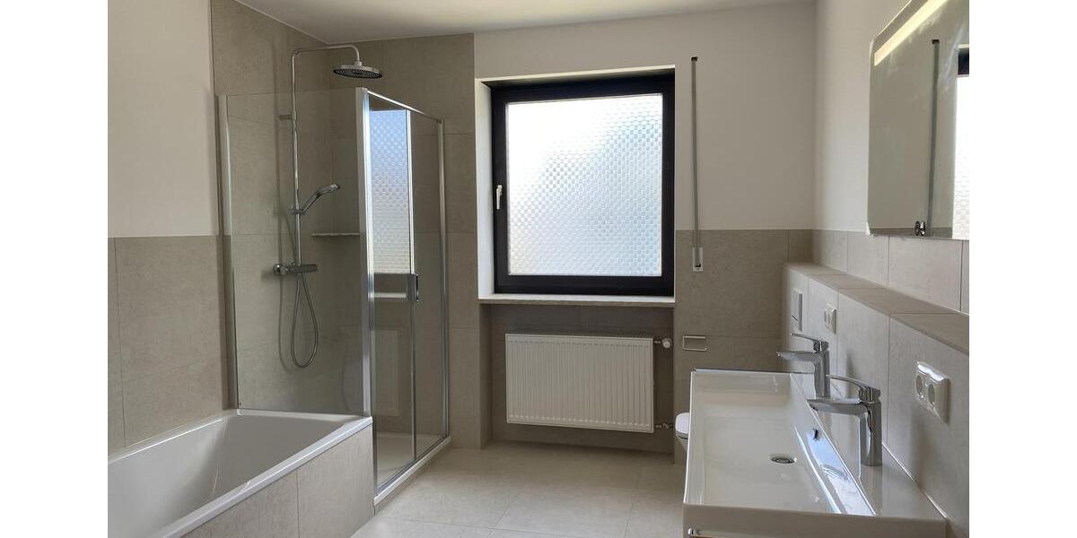 Einfamilienhaus Lappersdorf - 6.5 Zimmer, 160 m&sup2;, 1.850&euro; | Angebot:26648249