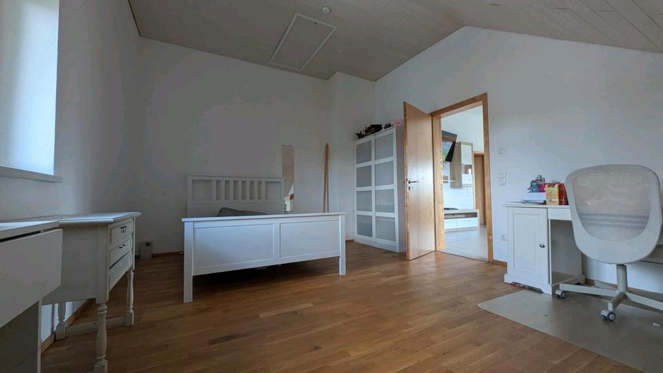 Dachgeschoßwohnung Schongau - 3 Zimmer, 84 m&sup2;, 1.125&euro; | Angebot:26648160
