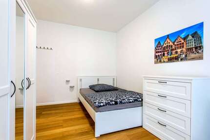 Zimmer Bonames Bonames - 1 Zimmer, 600&euro; | Angebot:26758648
